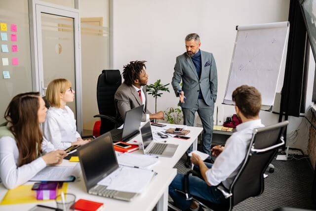 How Can IT Project Management Help Multi-Location Businesses Coordinate Projects?