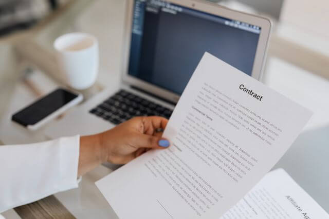 How Legal Tech Reduces Contract Work For Small Businesses