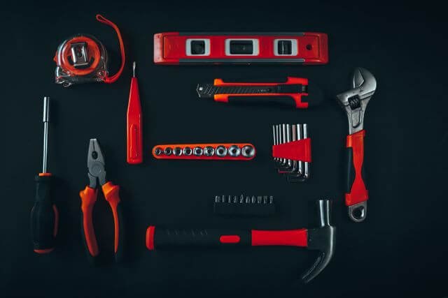 The Ultimate Guide To Selecting Pegboard Hooks For Retail Displays And Home Workspaces