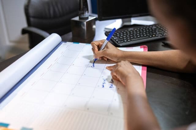 A Helpful Guide On How To Prioritize Your Tasks And Time Wisely